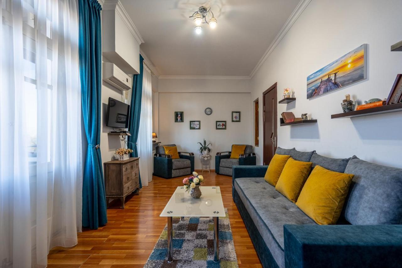 Golden View Apartment Tbilisi Exterior foto